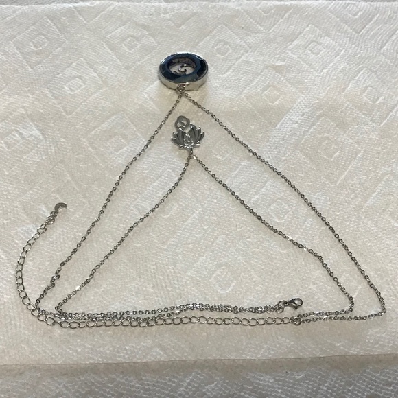 “Smaug in Flight" Dragon Handmade 2-Layer Necklace Tolkien, Empyrean Fourth Wing - Picture 13 of 16